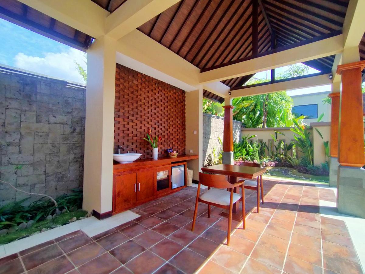 The Grand Villandra Resort Lovina Exterior photo