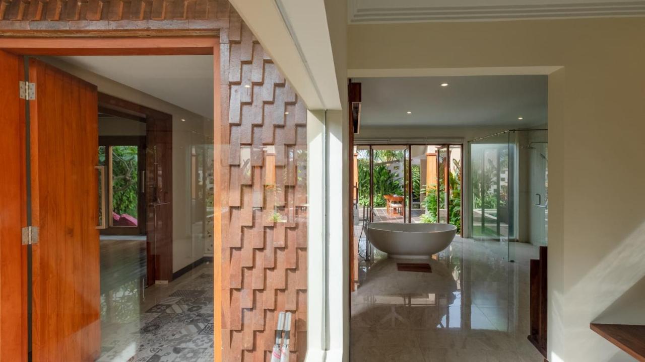 The Grand Villandra Resort Lovina Exterior photo