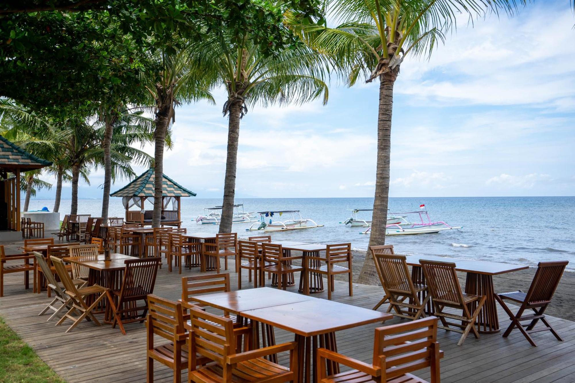 The Grand Villandra Resort Lovina Exterior photo